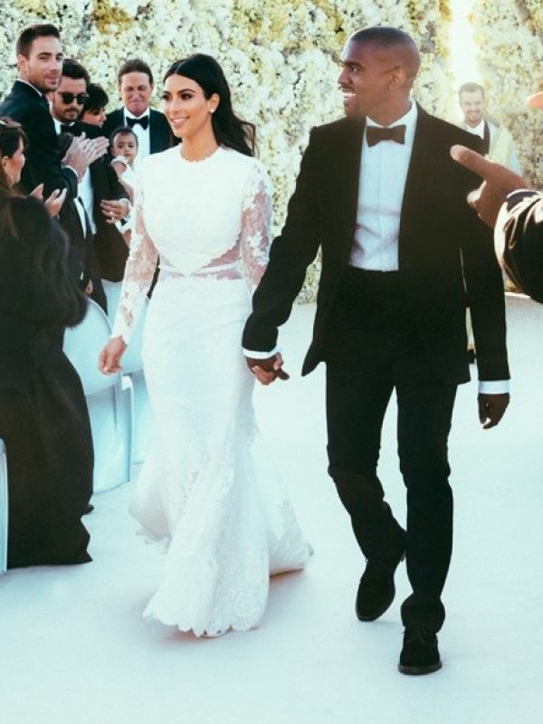 kim-kardashian-wedding-dress-kanye-west1